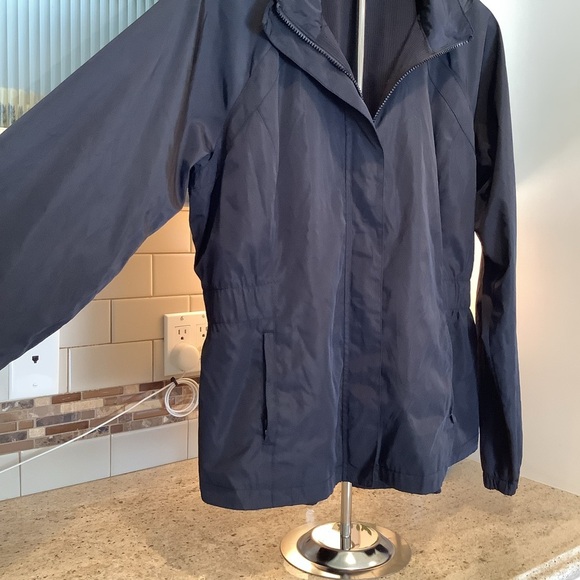Fila Sport Women's Black Hooded Jacket Size XXL - Picture 2 of 9